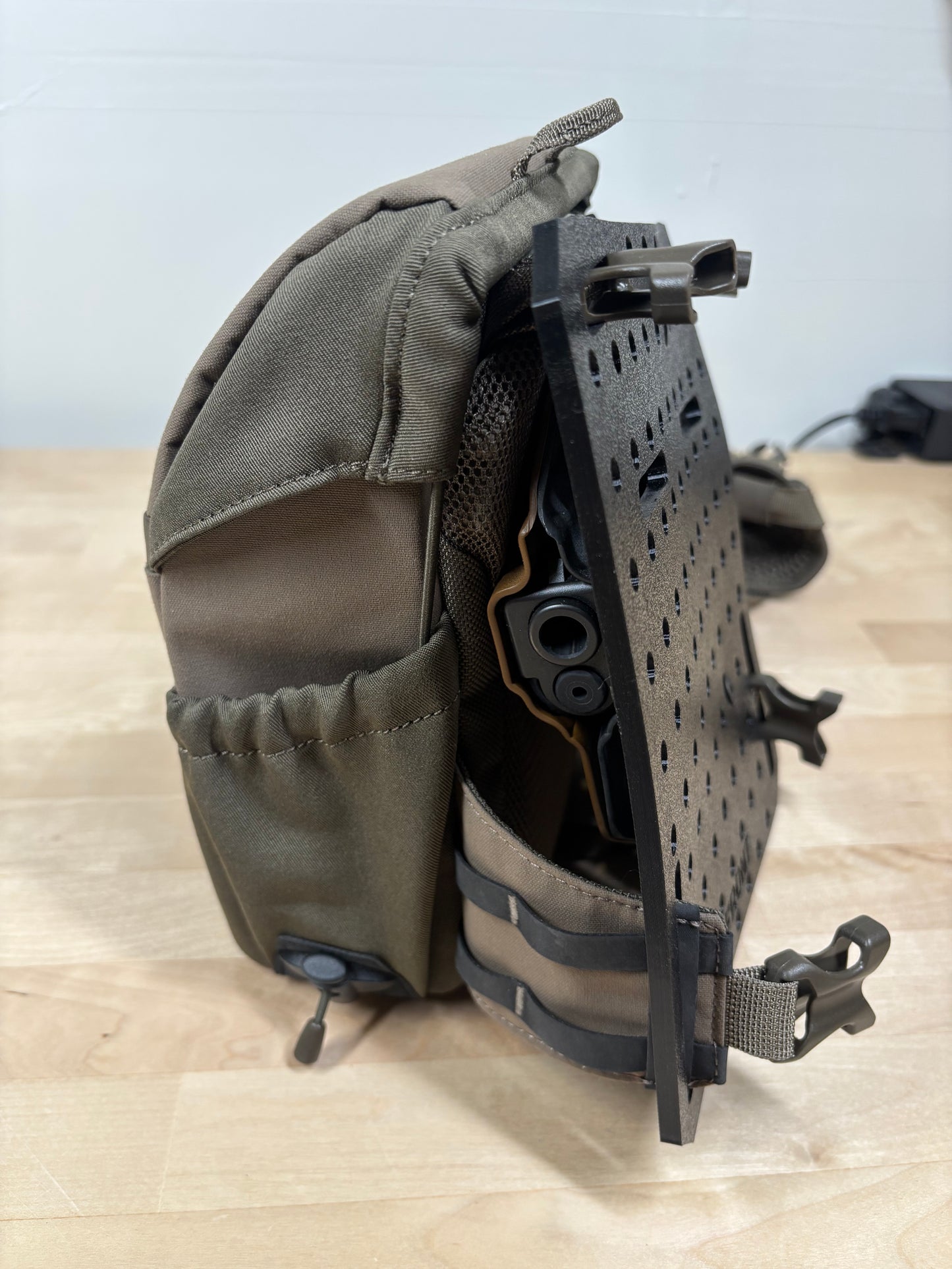 Bino Holster Plate